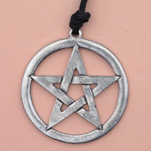Magični pentagram – divinacija sa dominama