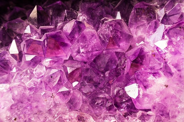 Moć kristala i dragog kamenja