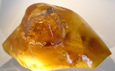 Ćilibar – lekoviti kamen koji čuva od bolesti i magije