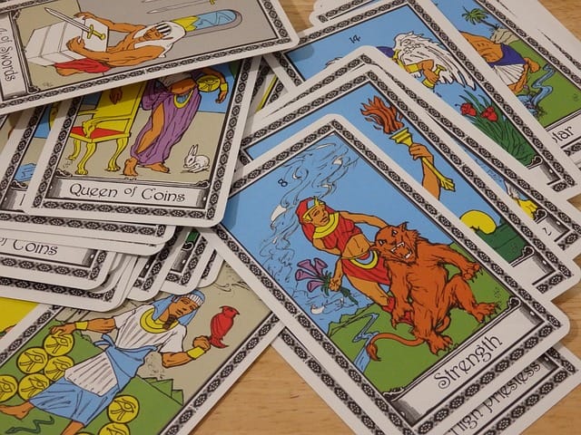 Tarot karte i materijalno područje života